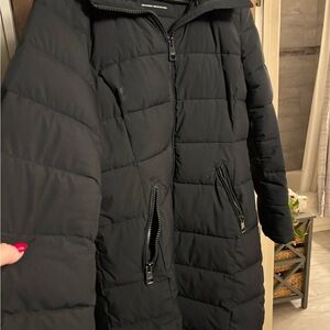 Andrew Marc Women's Black Puffer Jacket